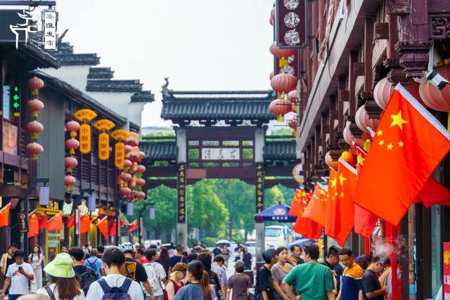 秦淮满眼“中国红”！