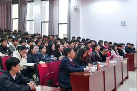 云南水职院：书记校长“同讲一堂思政课”图片