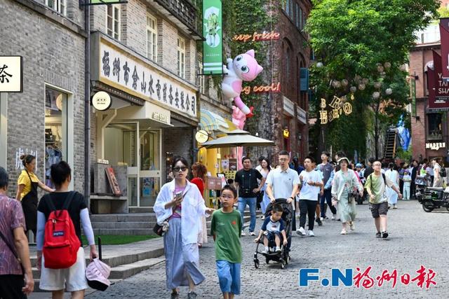 游客增加、文创品卖爆、商圈营业额涨了……这个假期，福州上大分！