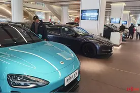 内外贸双增，航空现代商务区为成都二手车销售绘制上扬曲线图片