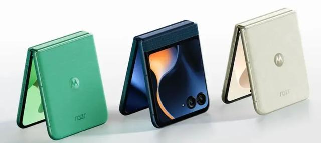 联想moto razr 60冰钻版官宣，施华洛世奇限定礼盒