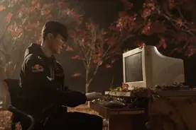 时隔7年再登顶，Faker成英雄联盟历史第一人图片