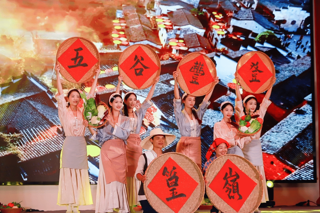 秋色斑斓，共赴上饶之约｜“趣上饶 晒个秋”2025“大美上饶 自在山水”上饶秋季旅游主题推广活动启动！