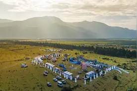 2024向山而行·丽江山地自行车赛激情开赛图片