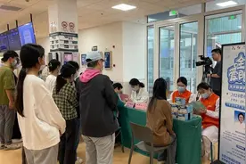 爱眼日：谨防“视力的小偷”图片