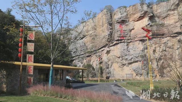 “交通+旅游+文化” 汉川市凤凰山驿站成美丽公路新地标