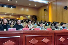 郑州管城区外国语牧歌小学：春和景明聚智慧 作业革新启新篇图片