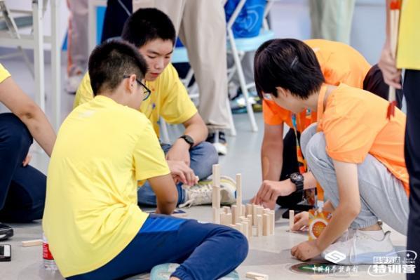 中国科技馆2025年“科学方法特训营”夏令营启幕