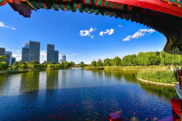 副中心30个公园变身“清凉秘境”！游船、浅滩、亲水乐园全都有