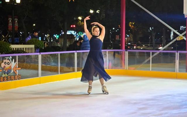 沉浸式剧场、《疯狂动物城2》快闪、户外滑冰场……环球港年终大促来了→