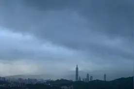 台军方承认对海射击炮弹击中赏鲸船图片
