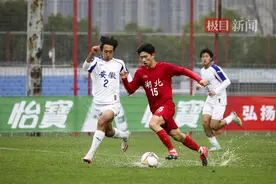 湖北男足5比0胜安徽队，以四连胜提前出线图片