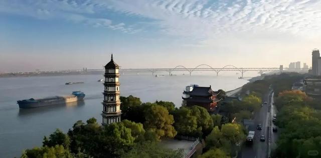 跟着课本游赣鄱！