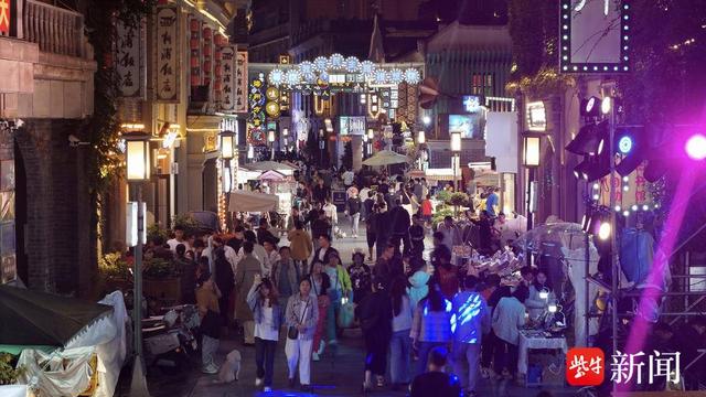连云港：穿越时光趣游老街，烟火街巷忆流年！