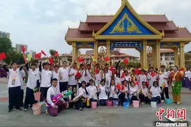 中缅边境瑞丽：缅甸国际学生开启逐梦之旅图片