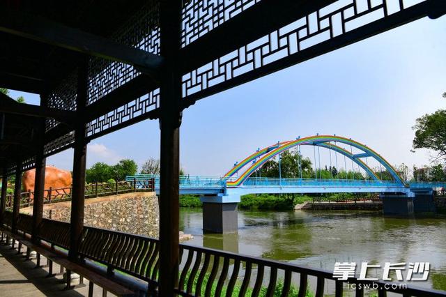 组图丨彩虹桥扮靓南川河