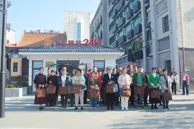 黄冈市总工会举行新就业形态劳动者集中入会暨智能工会驿站启用活动图片