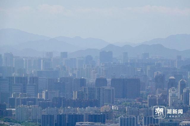 立秋登高望宸阁：热浪中的“云端赏城记”，今天还能看到日晕