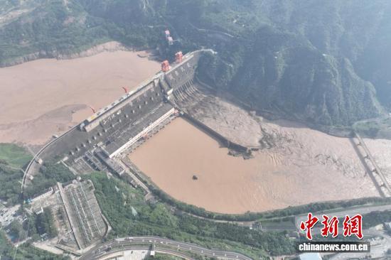 河南三门峡水利枢纽投入今年第三次敞泄运用