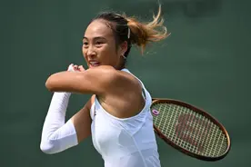 郑钦文不敌西尼亚科娃，止步温网首轮图片