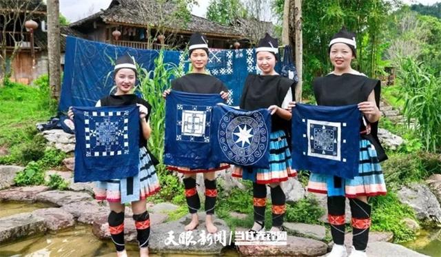 文旅体、酒旅、桥旅等融合业态蓬勃发展 多彩贵州文旅融合持续释放新动能