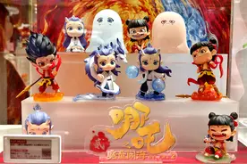 周边产品一“吒”难求！“哪吒经济学”，电影IP撬动新消费图片