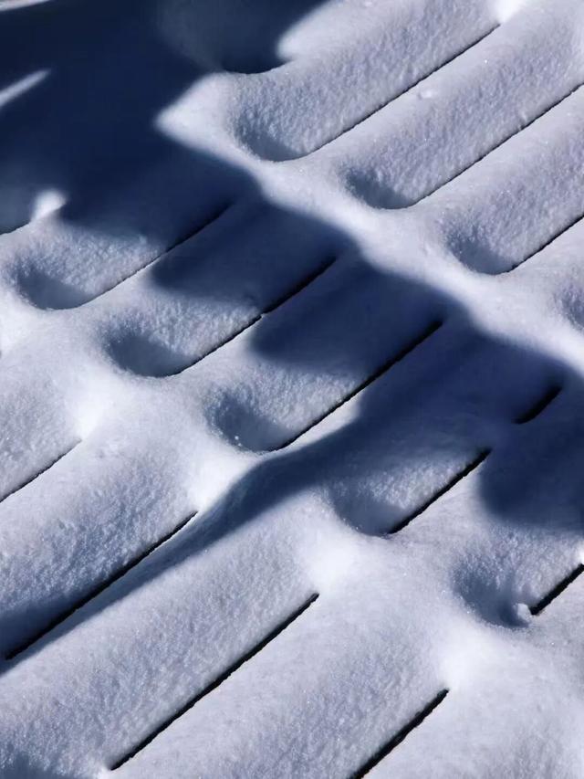 雪落大理苍山，有着道不尽的浪漫