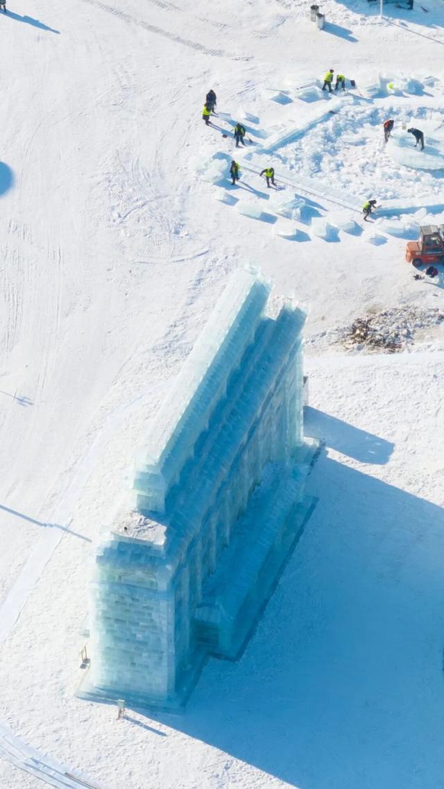 罗湖口岸：我在哈尔滨当“冰雕”