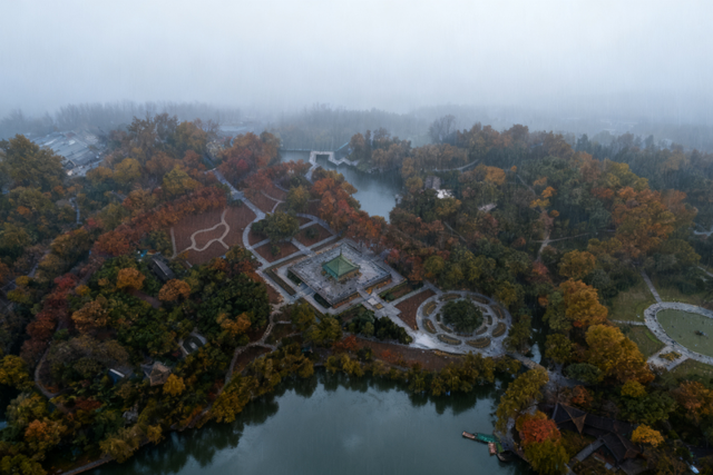 周末必打卡！西安4个雨天氛围感公园→