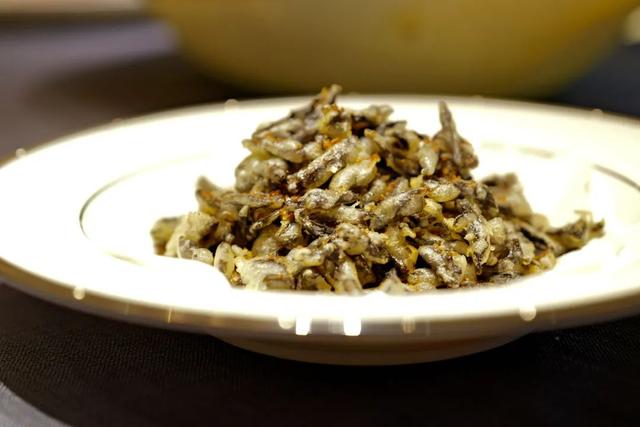 飞昆明吃几顿饭