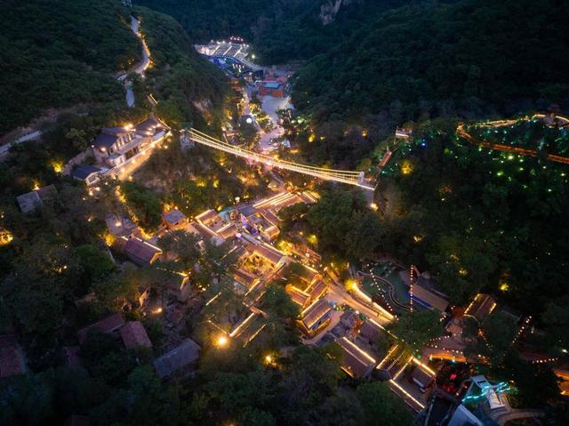 五载同舟，免票重游！红叶柿岩五周年为爱献礼，邀您归家！