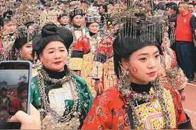 乡村遗产中的“村超村晚”图片