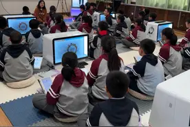 英语口语是“ChatGPT”教的！当AI老师进课堂，孩子们的学习方式大变样图片