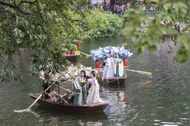2025广州水上花市开市！图片