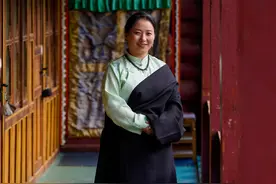 新华全媒＋·川藏线日记 | 高原乡村回来了年轻人——一个藏族姑娘带传统手工艺走出深谷图片