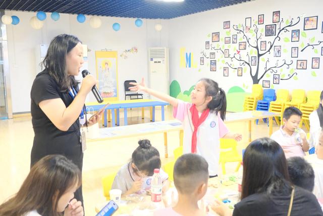 甜蜜动手做，幸福满载归：长沙市实验小学2317班清荷读书会糖果工厂之旅