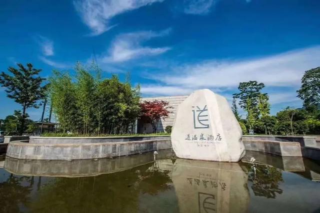 初冬的第一场旅行不如“进山游”→