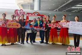 荆荆高铁开通运营 湖北实现市市通高铁图片