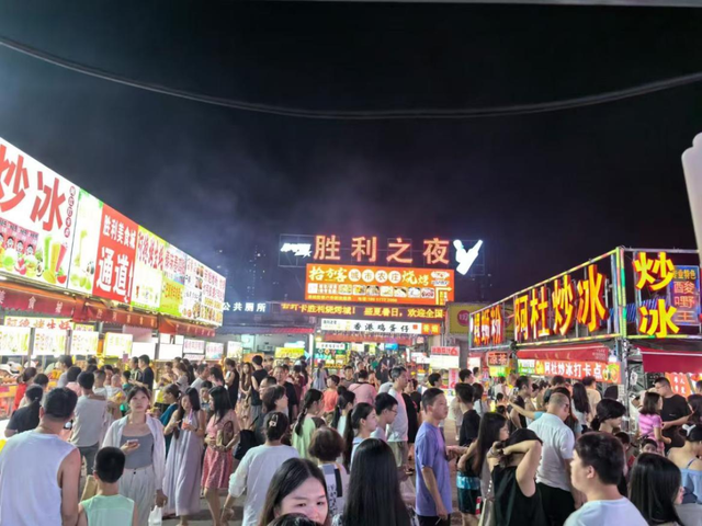 柳北烟火｜国庆中秋不挤人！柳北胜利街道 1 天 1 晚游：江边日落 + 网红夜市美食解锁小众快乐