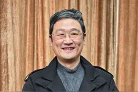 迎接全市两会｜委员发挥专业优势助力国企改革攻坚 让“沉睡”的国有资产动起来活起来用起来图片