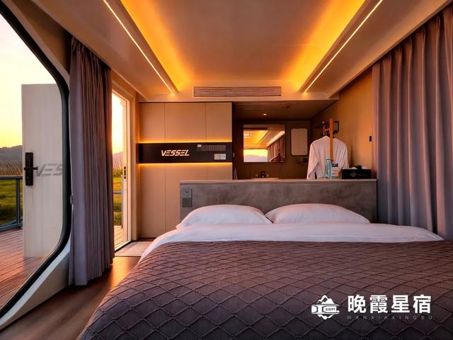 悬崖边上的超绝民宿，左拥醉美霞光，右抱璀璨星光