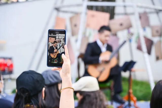 今天下午，武夷路上这个文旅地标上演别样“艺术对话”