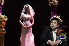 年少不知冬梅好，错把秋雅当成宝，《夏洛特烦恼》要来泰安了图片