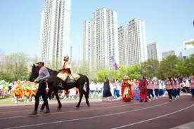 传统与童真共舞 西安长安万科城小学体育艺术节启幕图片
