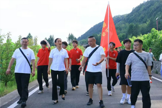 融圈建链看平昌丨“文旅+”让红色资源火起来~