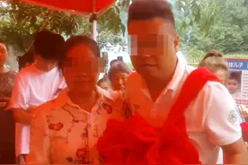 男子出生被送养34年后终于“回家”：父亲已病故18年，临终嘱托一定要找回他图片