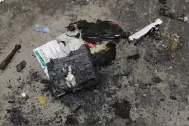 宿舍充电宝爆炸！桌面+平板......累计损失约5000元图片