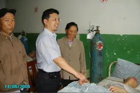 鹤峰：十八年 深山里的“医”路小跑图片