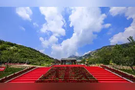 刀郎演唱会唱响《沂蒙山小调》 沂蒙山银座天蒙旅游区借势音乐+文旅焕发新活力，火出红色高度图片