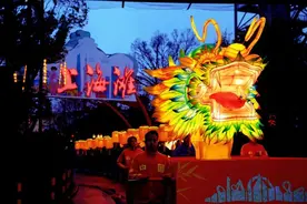 百米“巨龙”游进上海欢乐谷！还有一大波新春精彩活动在路上了→图片